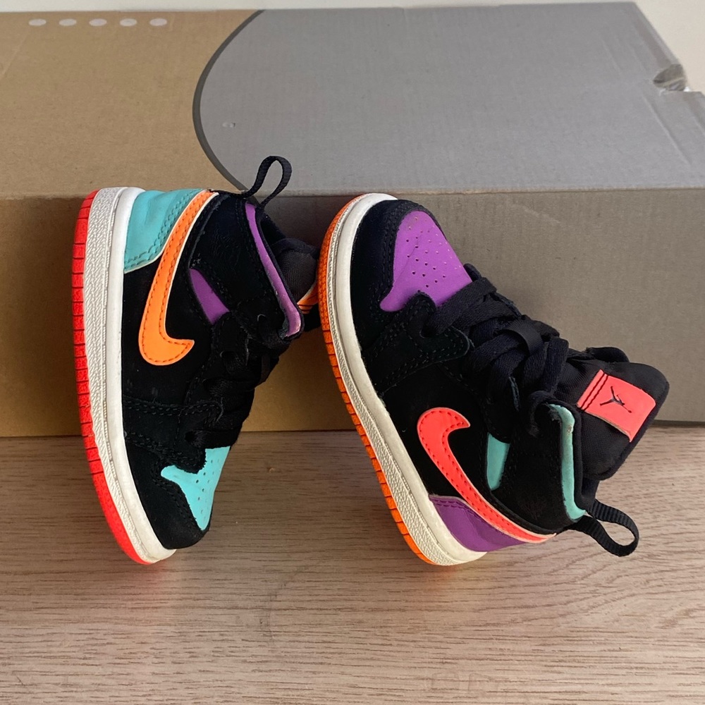 Jordan 1 Mid “Black Multi” Toddler Sneakers  - SZ 4 C - Picture 9 of 13